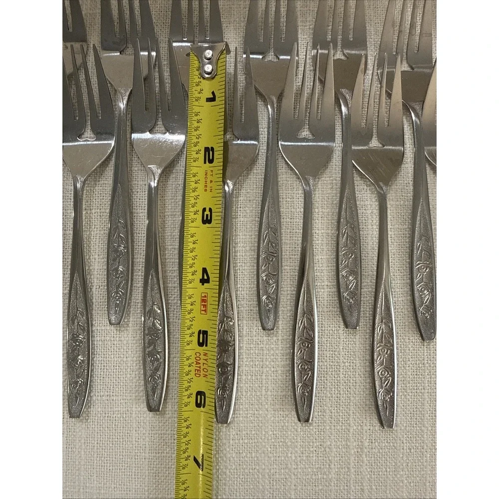 21 Customcraft CUS1 Stainless Textured Floral Rose SALAD FORKS Flatware 6‎ 1/8